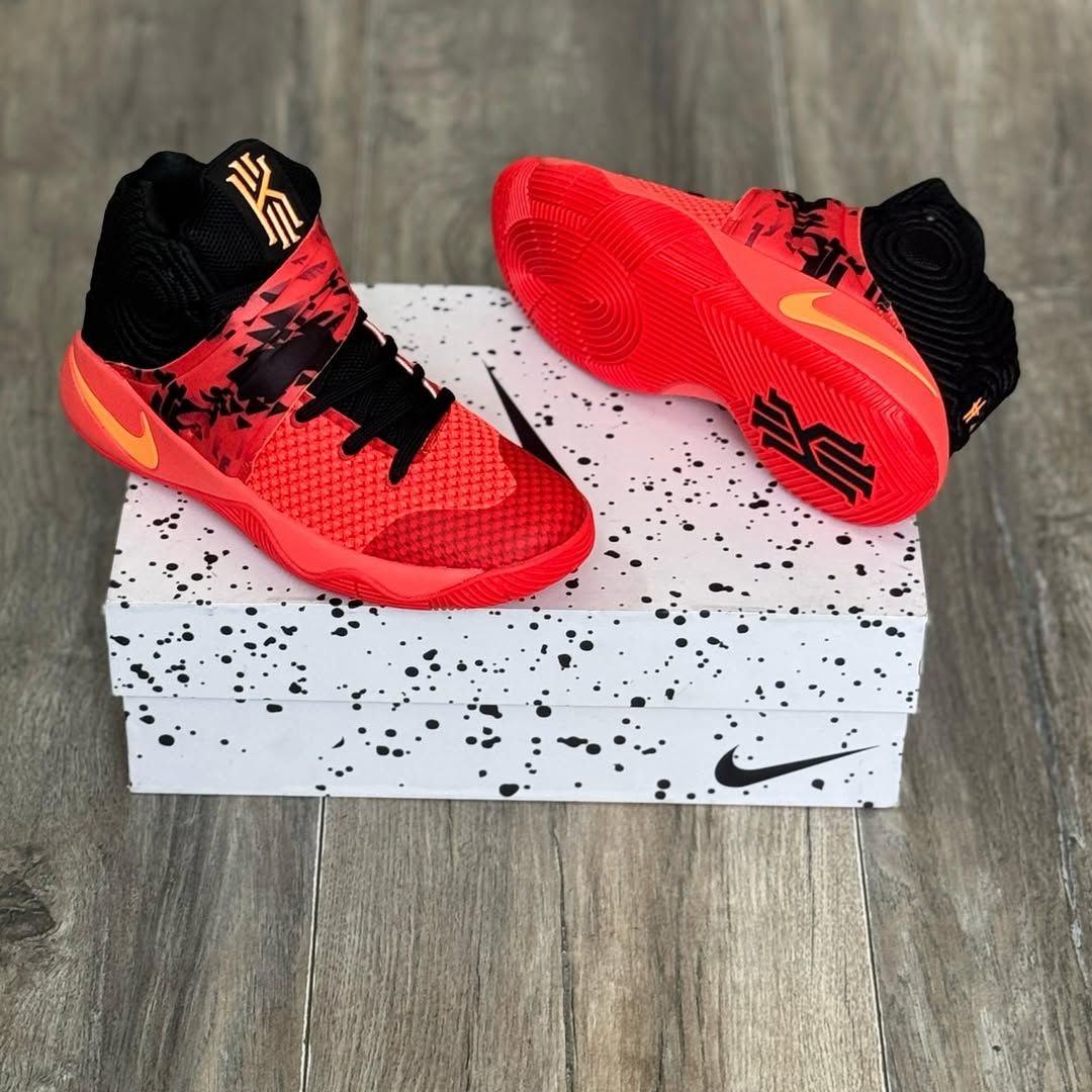 Nike Kyries 2