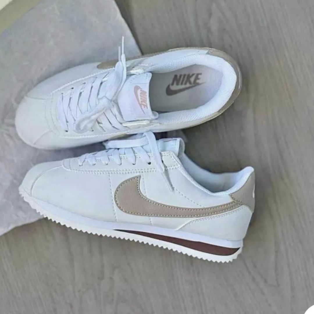 Nike Cortez Blancas