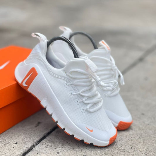 Nike Free Metcon  Orange