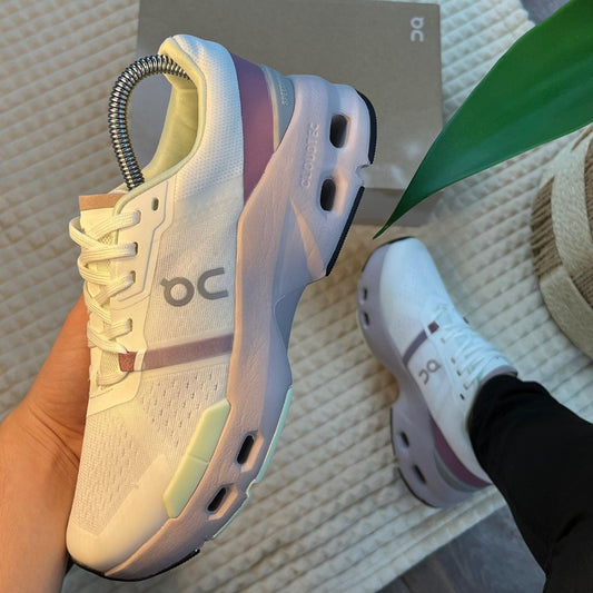 On Cloudpulse Pink
