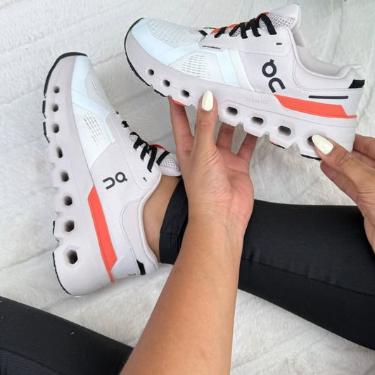 On Cloud Running Naranja