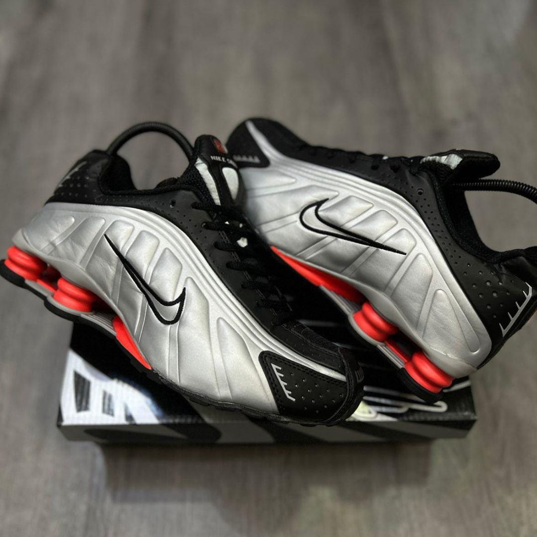 Nike Shox R4 Rojo