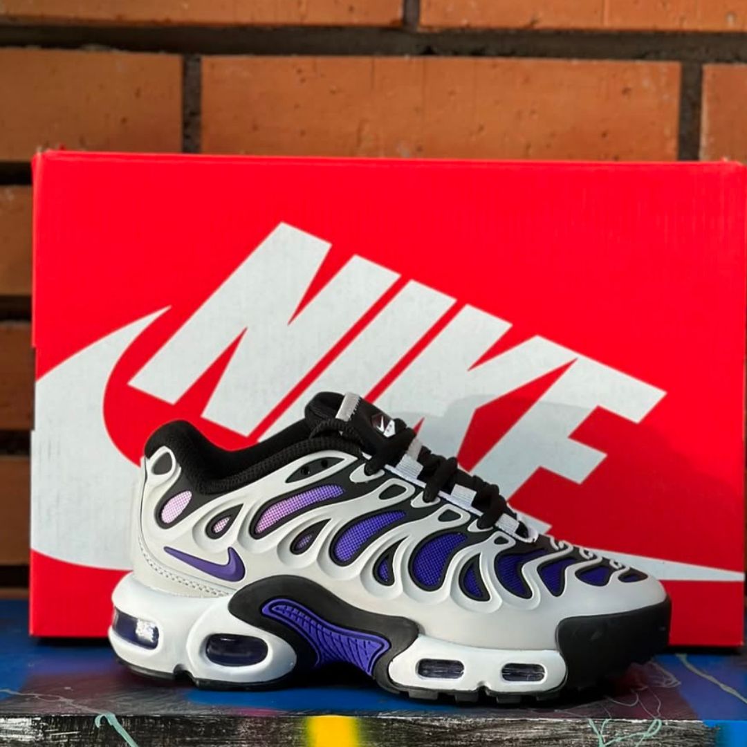 NIKE TN PLUS KIDS MORADO