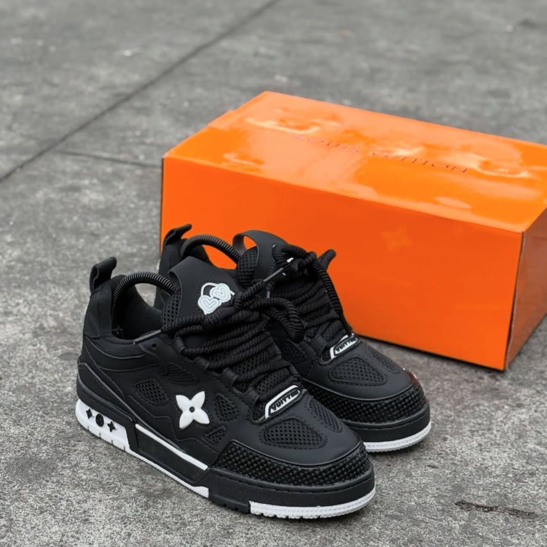 LOUIS VUITTON LV SKATE NEGRO