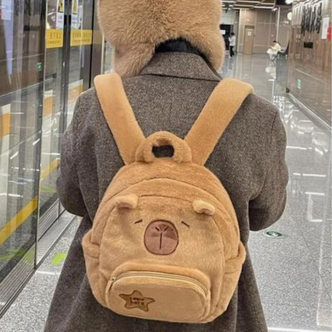 Mochila Peluche Capibara