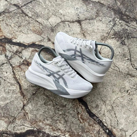Asics Magic Speed 4
