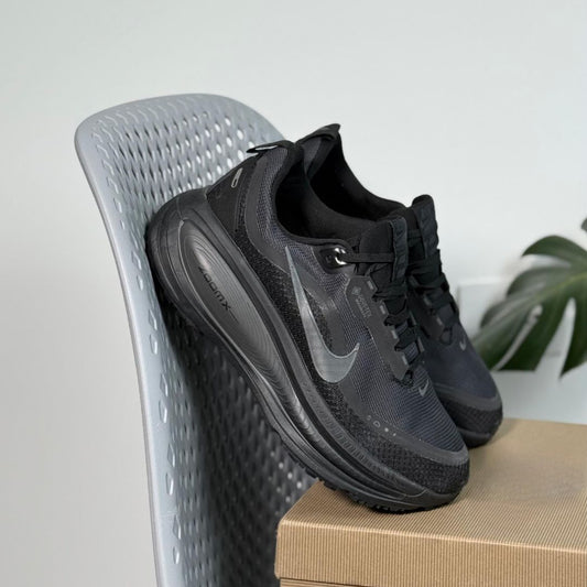 Nike Vomero 18 Plus Gore - Tex