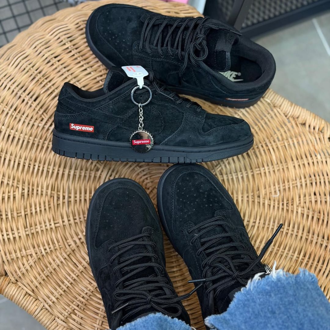 Nike SB Dun Low Supreme - Black