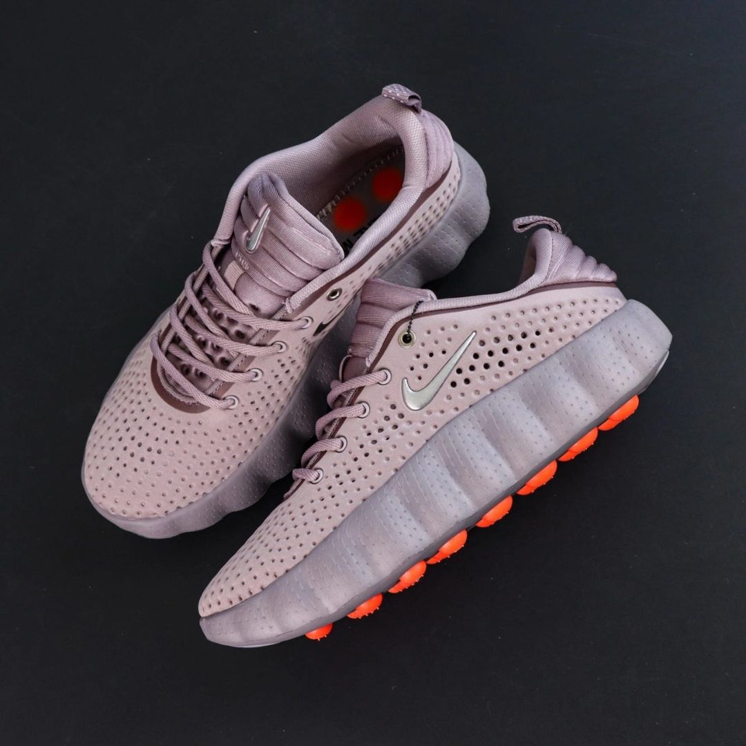 Nike Mind 002