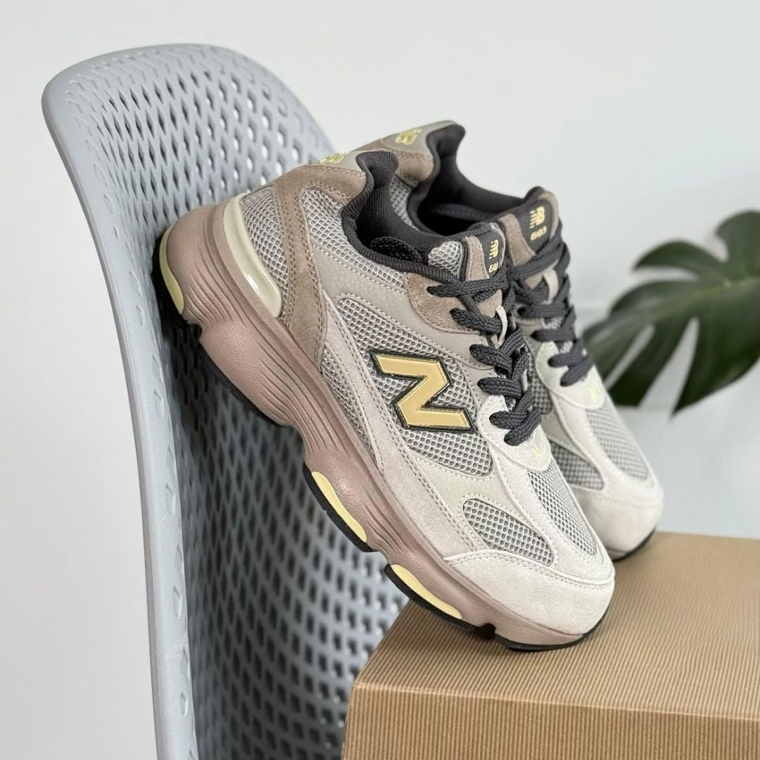 New Balance 603