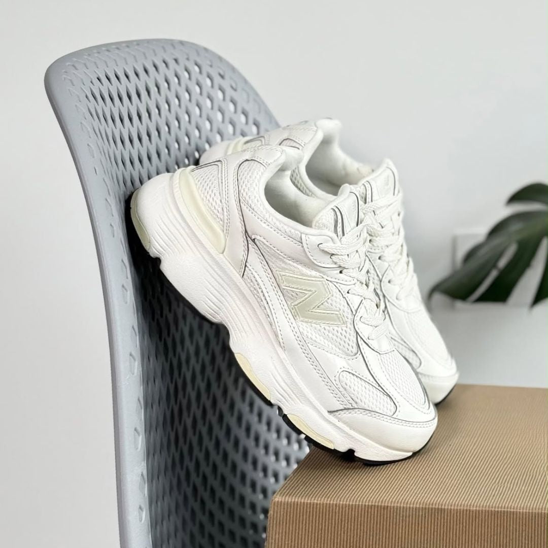 New Balance 603