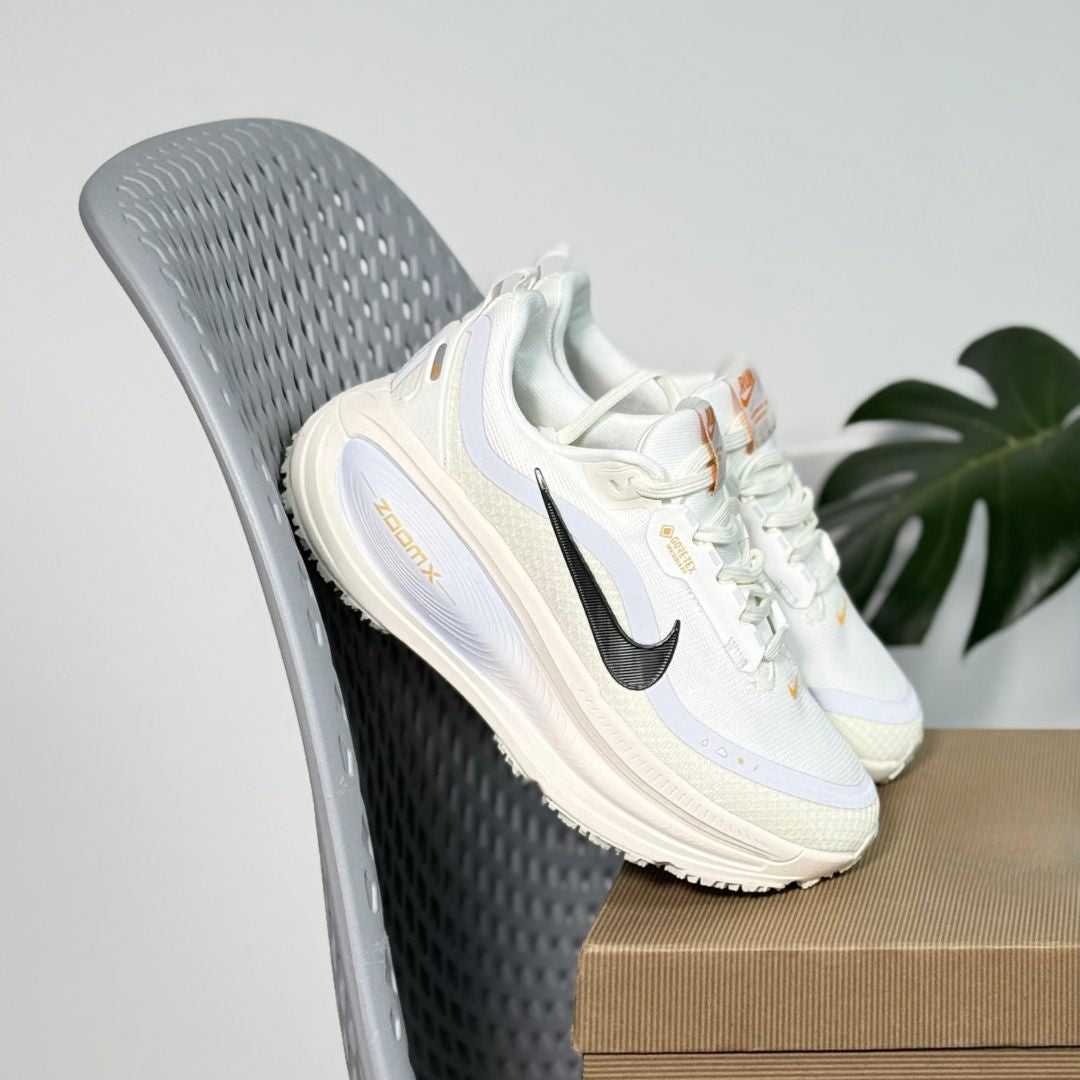 Nike Vomero 18 Plus Gore - Tex