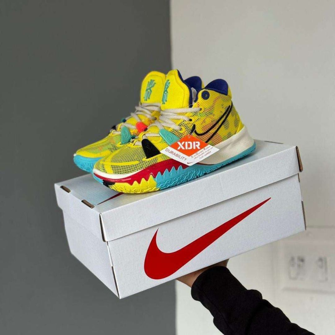 Nike Kyrie 7
