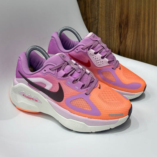 Nike Structure Plus