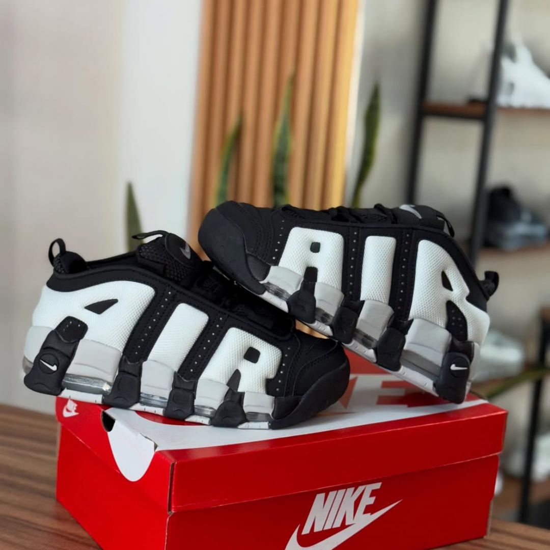 Nike Uptempo Negro