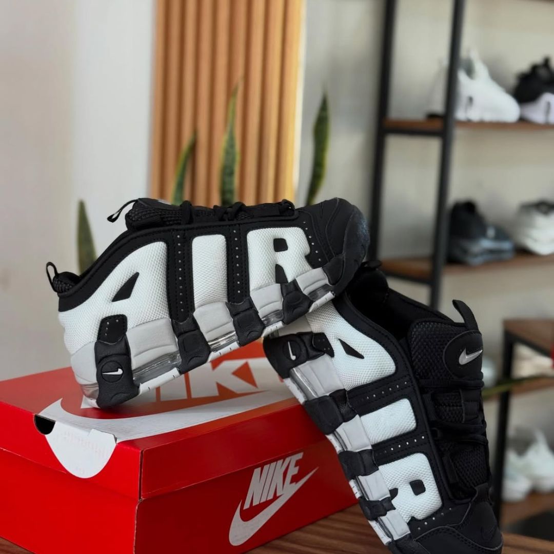 Nike Uptempo Negro