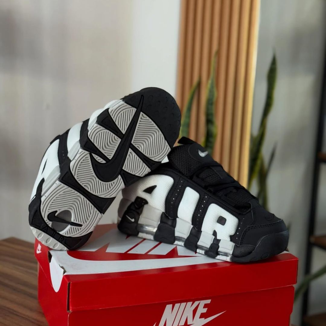 Nike Uptempo Negro