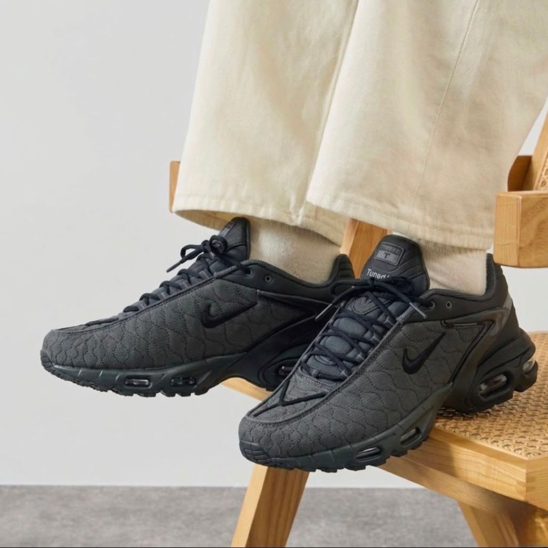 NIKE TAILWIND II -  BlACK