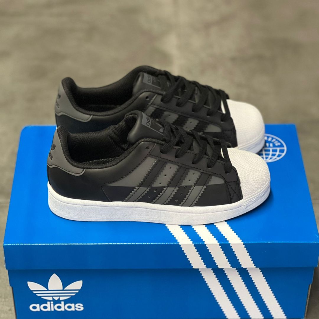 Adidas Superstar Black