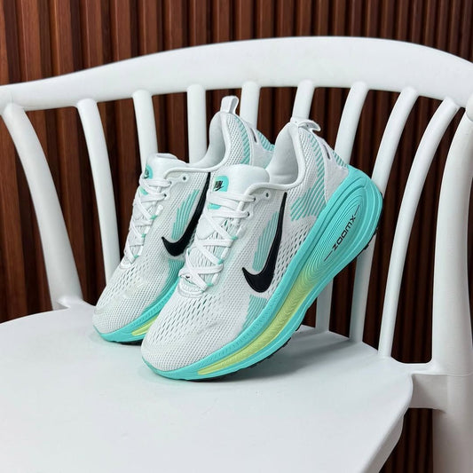 Nike Vomero 18