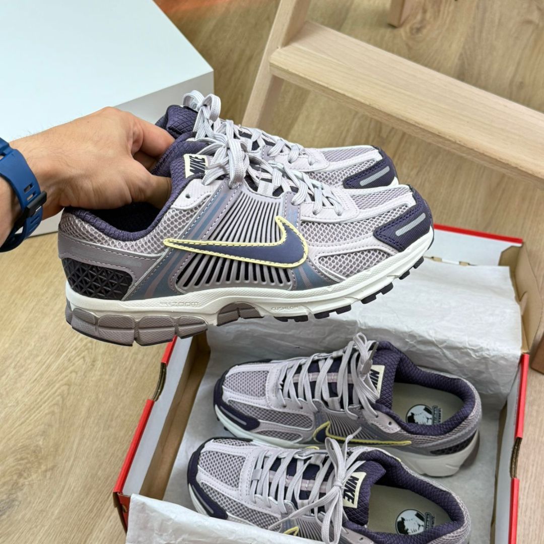 Nike Vomero 5 Moradas