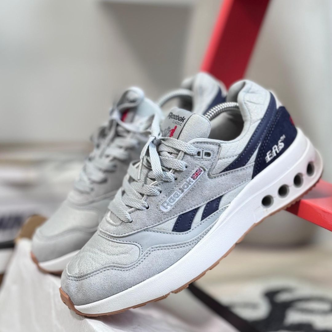 Reebok ERS World Gris