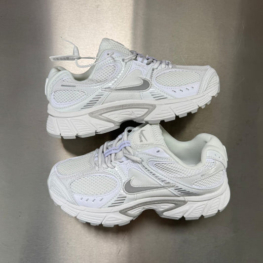 Nike V5 RNR White