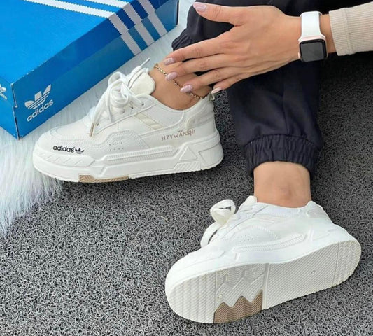 Adidas AM Beige