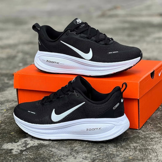 Nike Vomero 18 Black